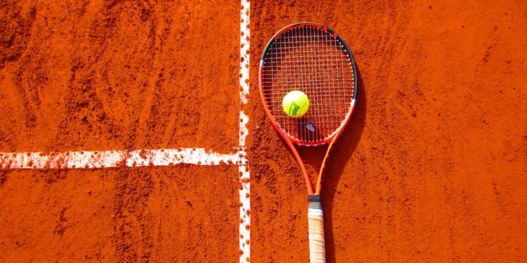 Best IntBest Intermediate Tennis Racket | 2020 Guide and Reviewsermediate Tennis Racket
